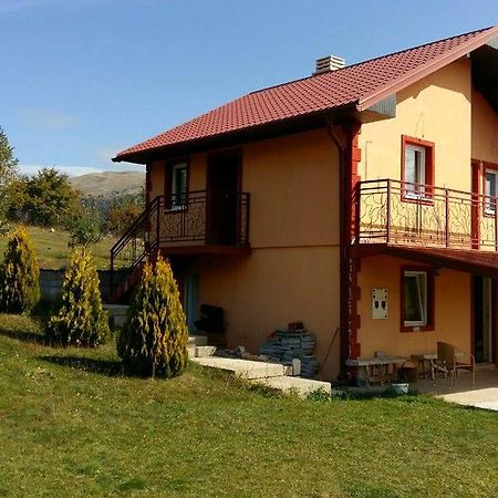 Holiday Home Zavicaj Plužine Ngoại thất bức ảnh