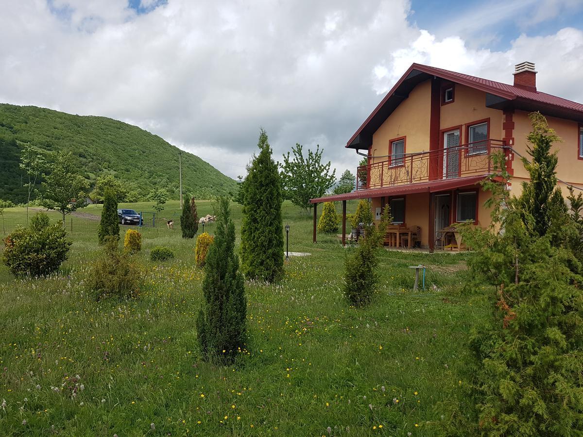 Holiday Home Zavicaj Plužine Ngoại thất bức ảnh